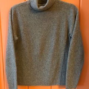Misses 2-ply cashmere turtleneck in heather grey